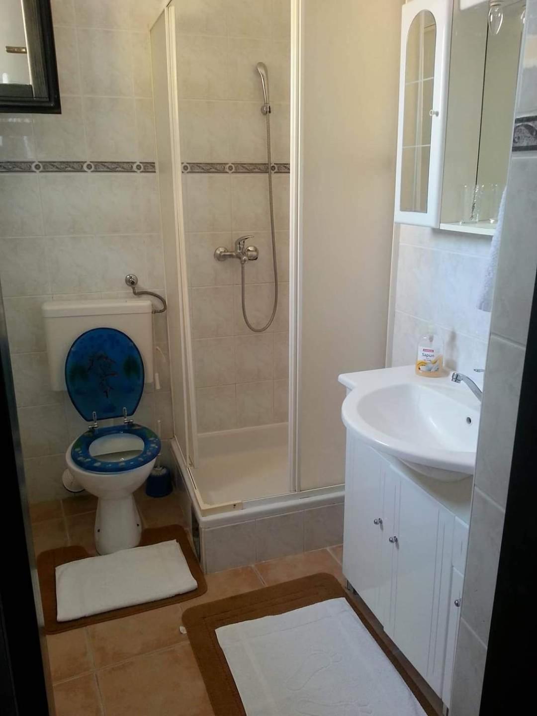 Apartmani Linda Vodice Exterior foto