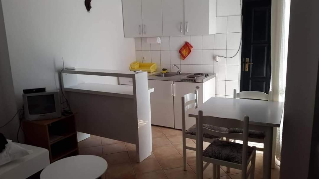 Apartmani Linda Vodice Exterior foto